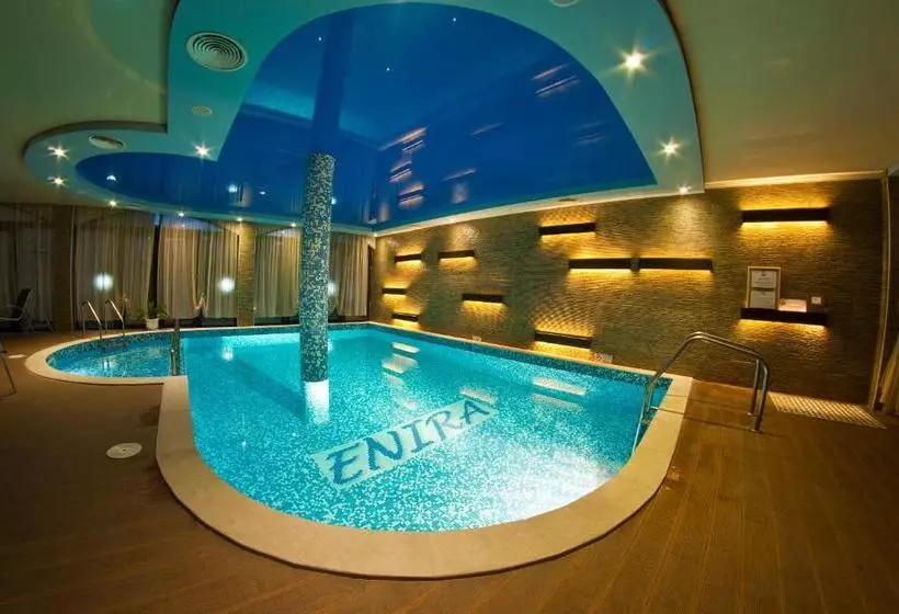 ホテル Enira Spa