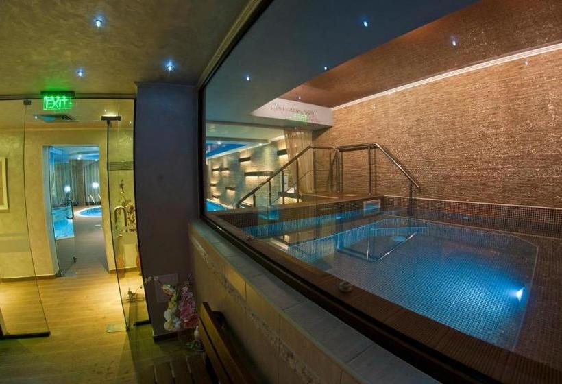 فندق Enira Spa