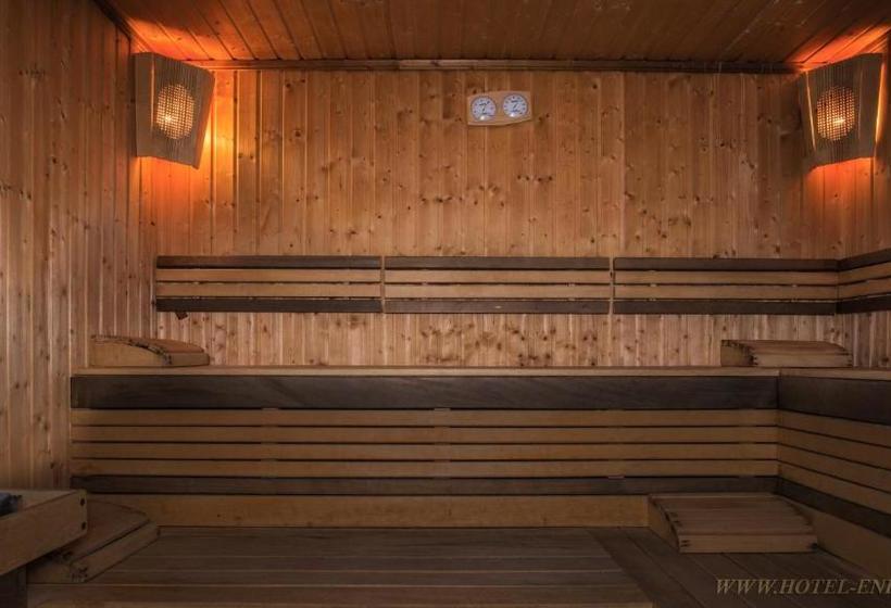 فندق Enira Spa