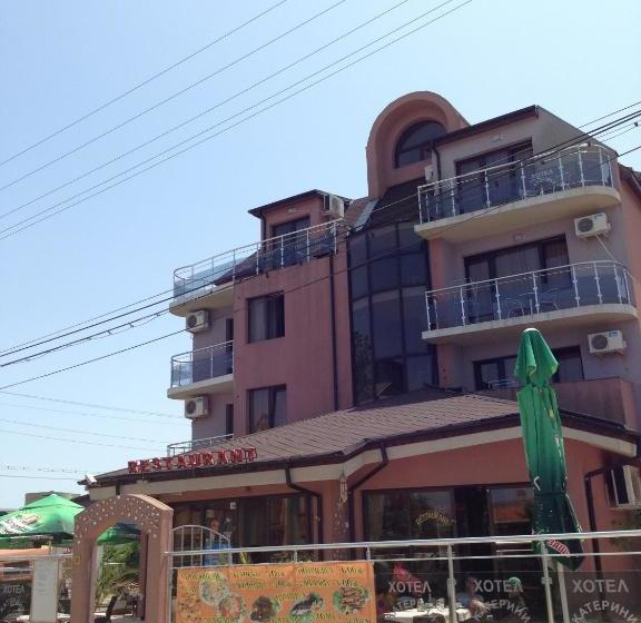 Szálloda семеен хотел катерини