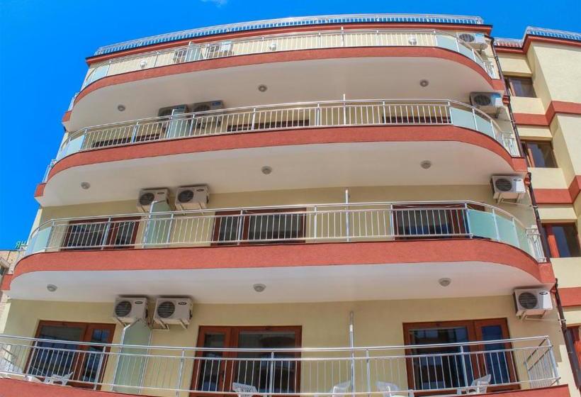 בית מלון כפרי Hostel Malibu