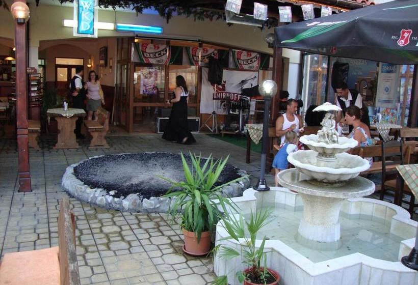 בית מלון כפרי Hostel Malibu