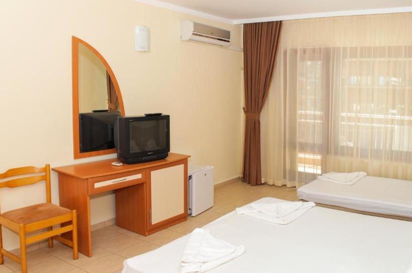 בית מלון כפרי Hostel Malibu