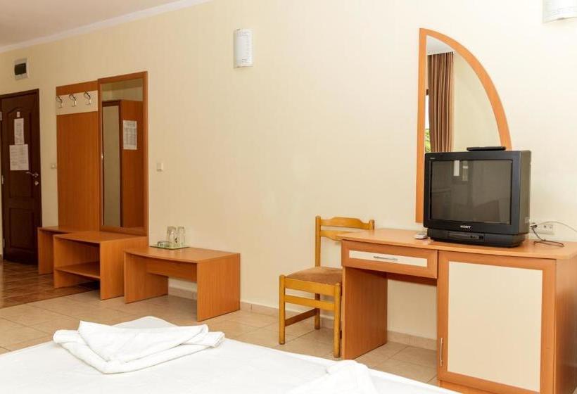 בית מלון כפרי Hostel Malibu