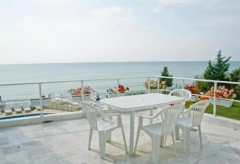 Otel Peter
