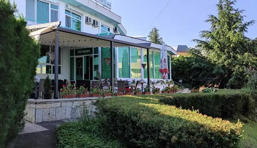 هتل Rai