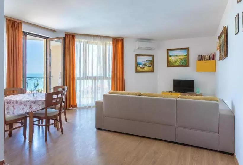 Via Pontica 123 Guest Apartments