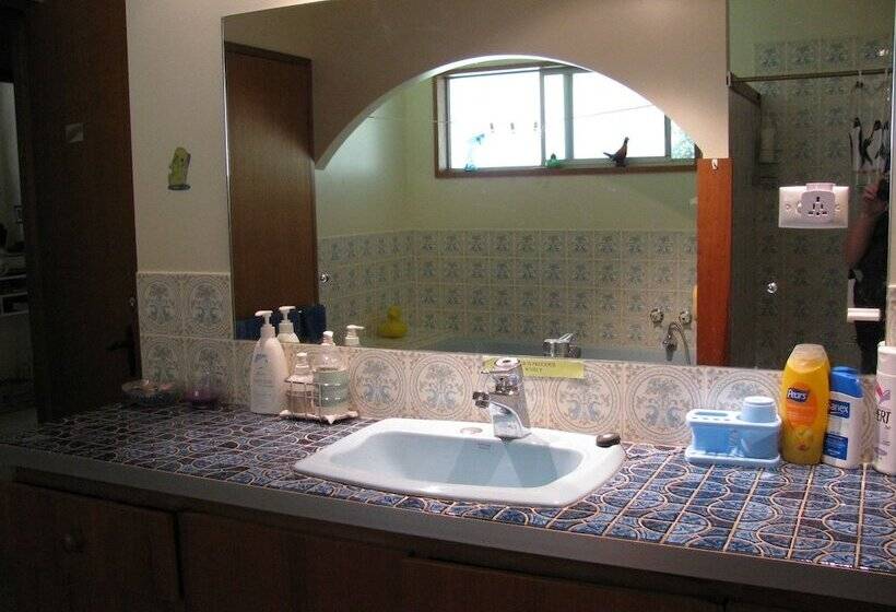 Kathys Place Bed And Breakfast