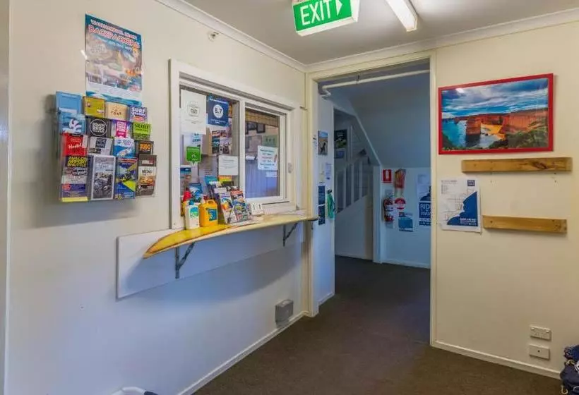 ユースホステル Bells Beach Backpackers