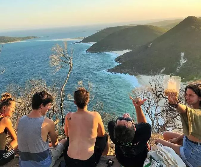Retkeilymaja Samurai Beach Bungalows   Port Stephens Yha