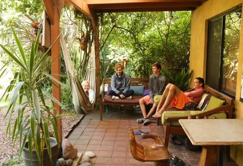 Retkeilymaja Samurai Beach Bungalows   Port Stephens Yha