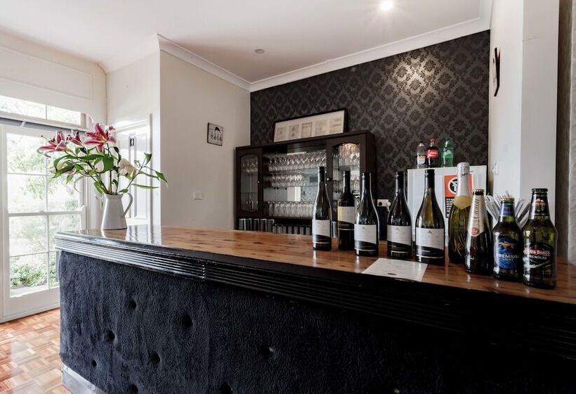 Bundanoon Country Inn Motel