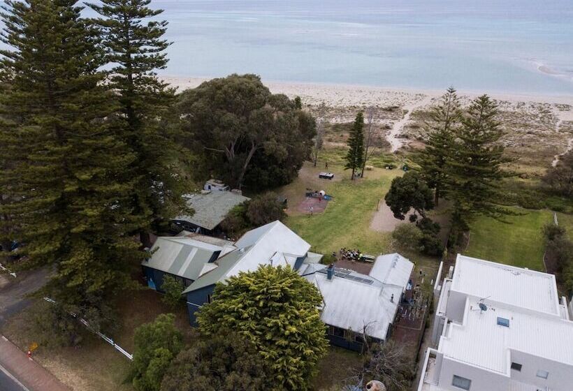 Dunsborough Beachouse Yha Hostel