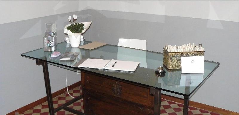 تختخواب و صبحانه Gio El Happiness Guest House