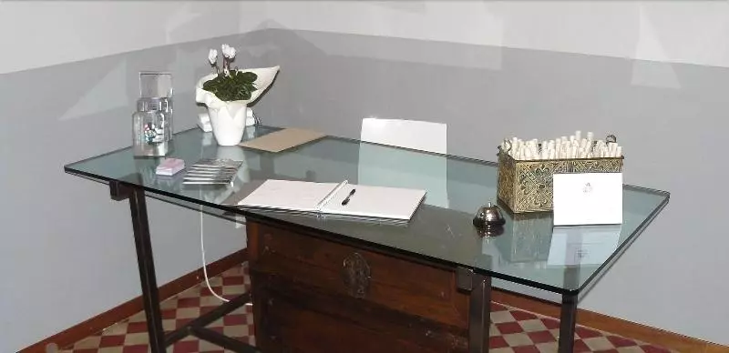 تختخواب و صبحانه Gio El Happiness Guest House