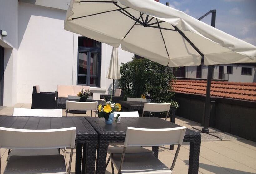 تختخواب و صبحانه Gio El Happiness Guest House