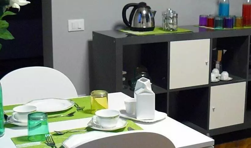تختخواب و صبحانه Gio El Happiness Guest House
