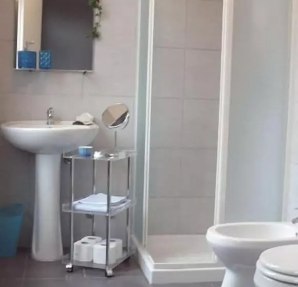 تختخواب و صبحانه Gio El Happiness Guest House