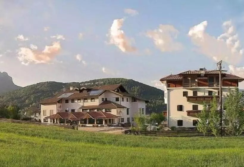 Hotelli Alpenrose Wellness