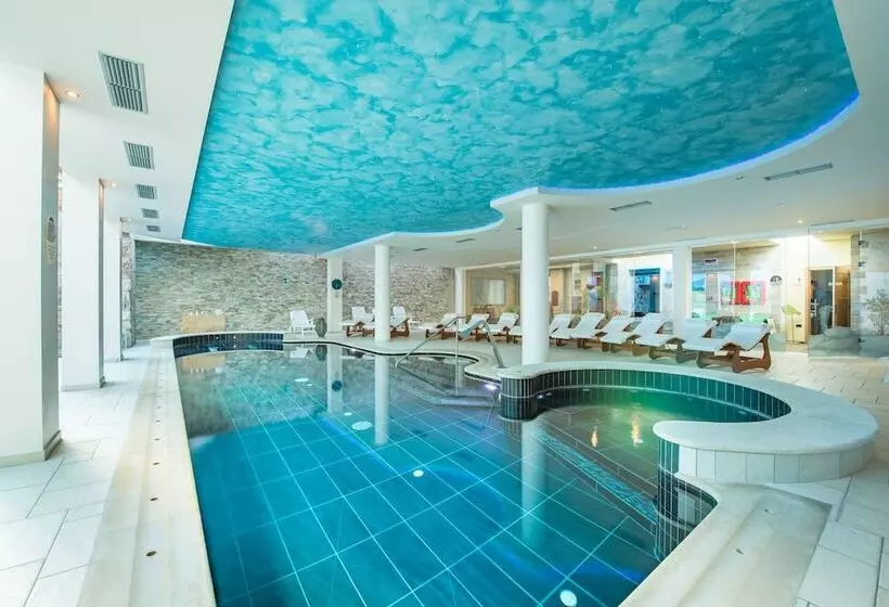 Hotelli Alpenrose Wellness
