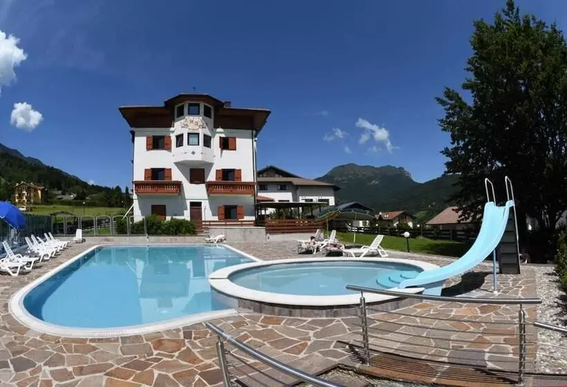 Hotelli Alpenrose Wellness