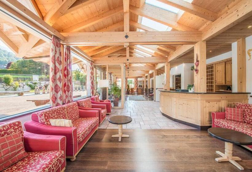 Отель Alpenrose Wellness