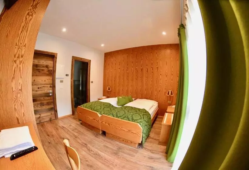 Hotelli Alpenrose Wellness