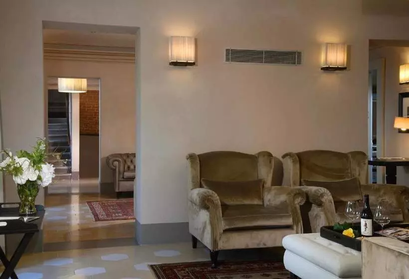 Hotelli Villa Pattono Relais