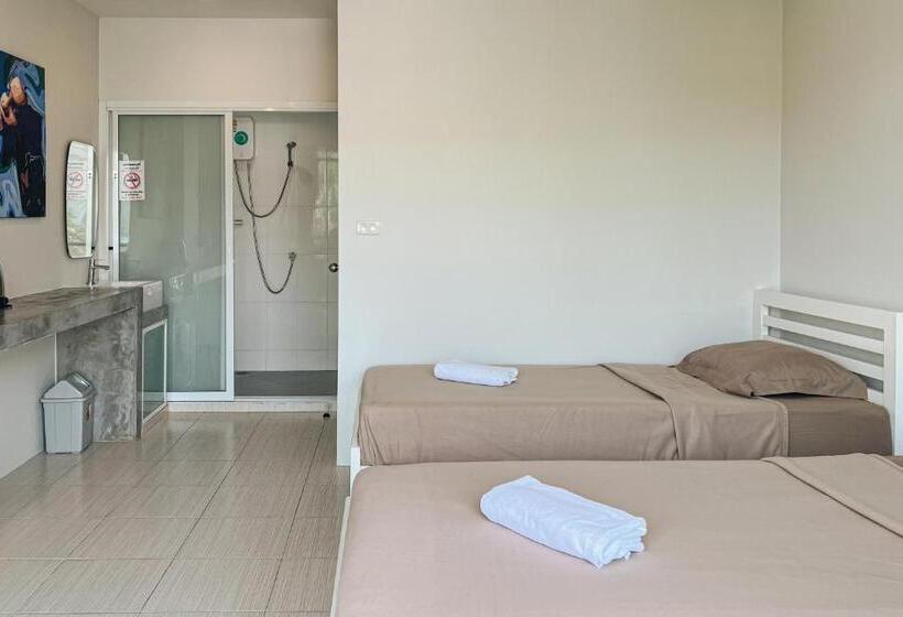 هاستل Zerozeroone