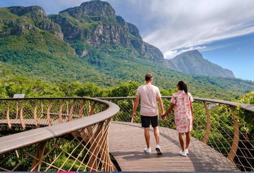 هتل Andrienne Lodge Cape Town