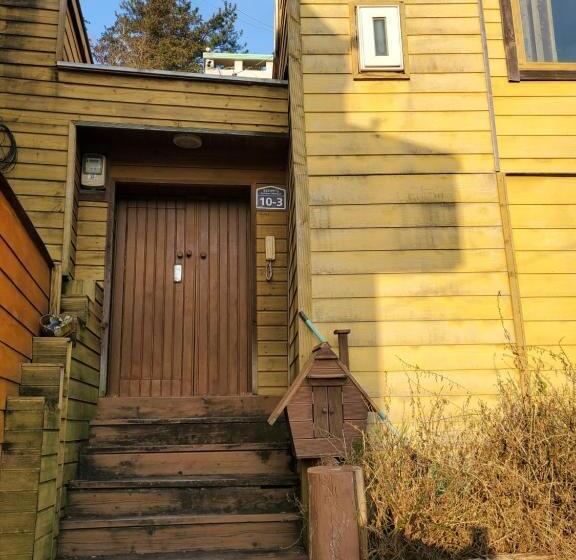 پانسیون Sky Karaoke