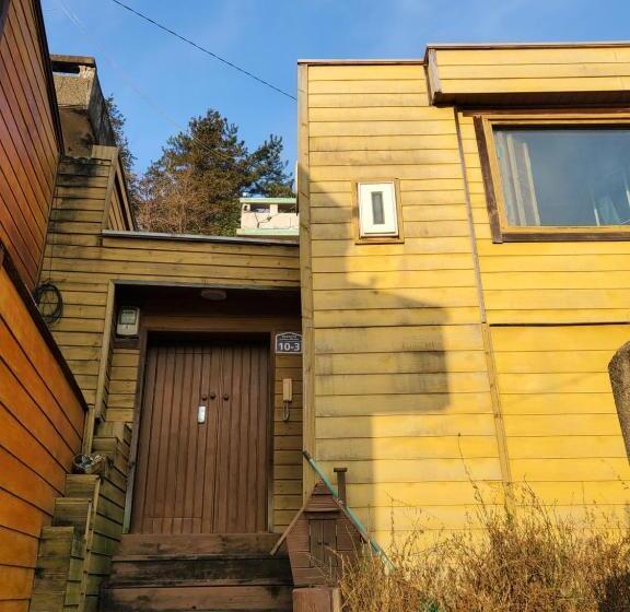 پانسیون Sky Karaoke