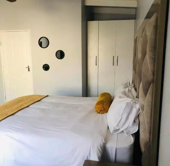 ペンション Elihle Guest House