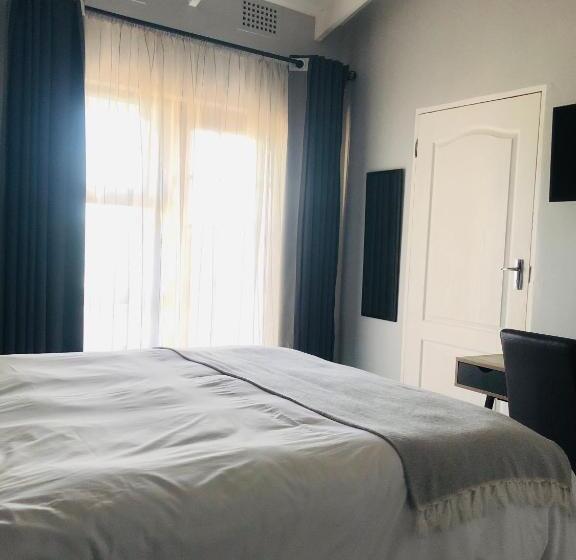 ペンション Elihle Guest House