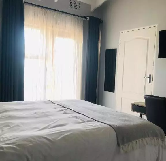 ペンション Elihle Guest House