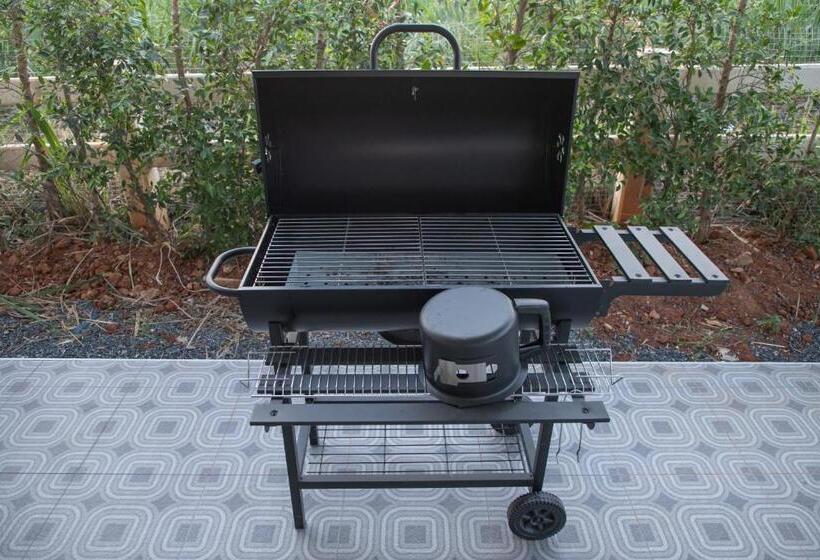 ペンション La Luna พูลวิลล่าเขาใหญ่