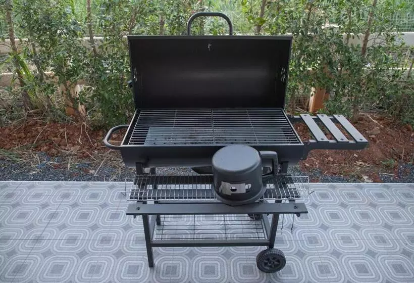 ペンション La Luna พูลวิลล่าเขาใหญ่