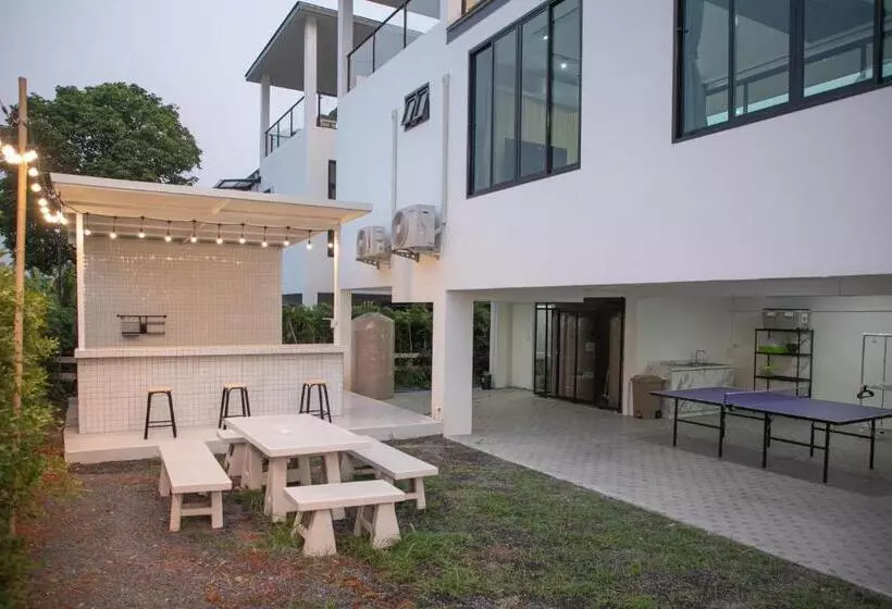 ペンション La Luna พูลวิลล่าเขาใหญ่