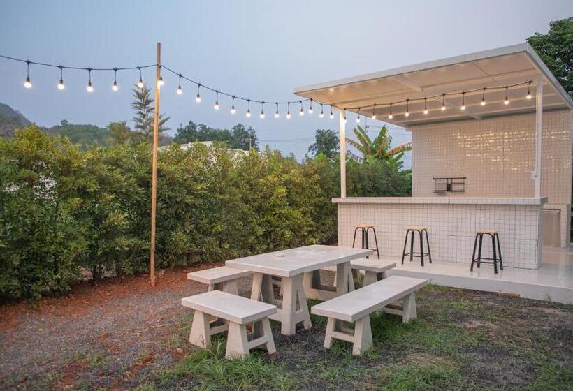 ペンション La Luna พูลวิลล่าเขาใหญ่