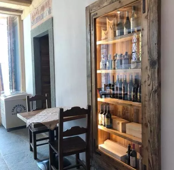 Retkeilymaja Locanda Teggiate