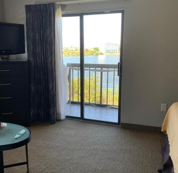 Great Location Studio Pool/lake View Orlando I Drive