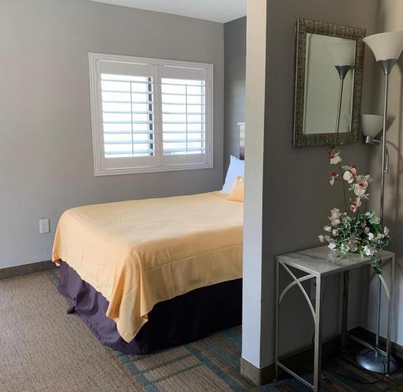 Great Location Studio Pool/lake View Orlando I Drive