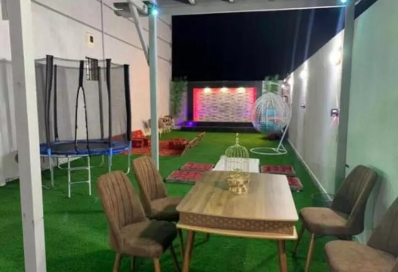 Hotelli استراحة وشاليهات عزيزه