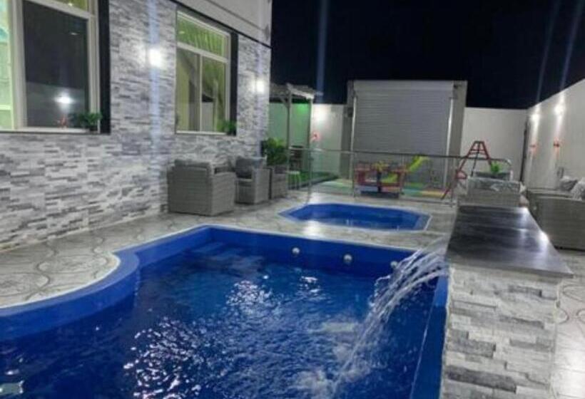 Hotell استراحة وشاليهات عزيزه