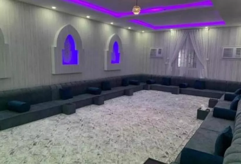 Hotelli استراحة وشاليهات عزيزه