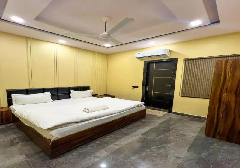 Hotel Gsm