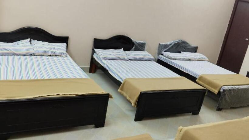 Hotelli Kumaragam Resorts