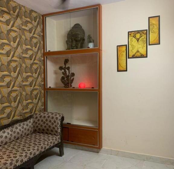 هتل Gorakhnath Guest House