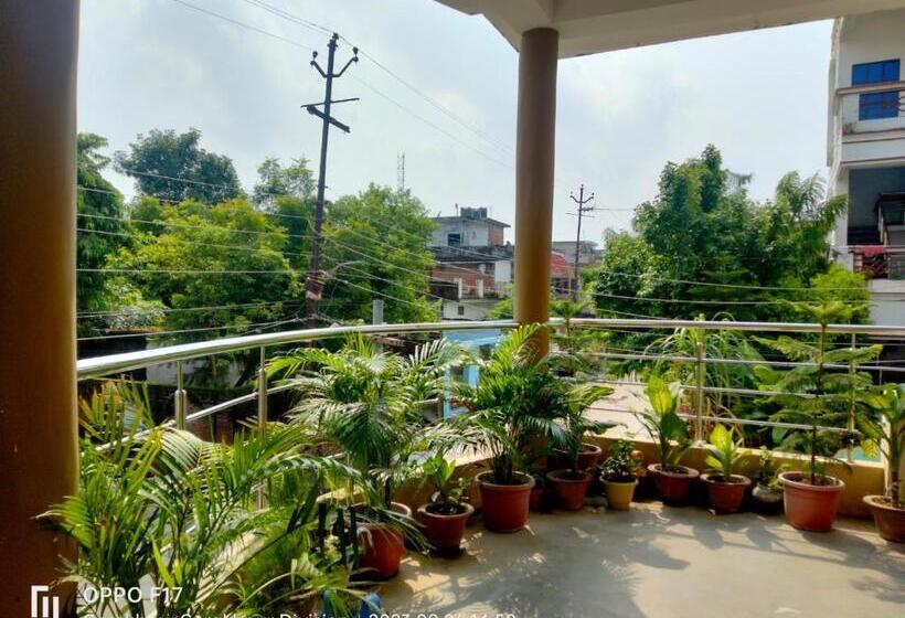 هتل Gorakhnath Guest House