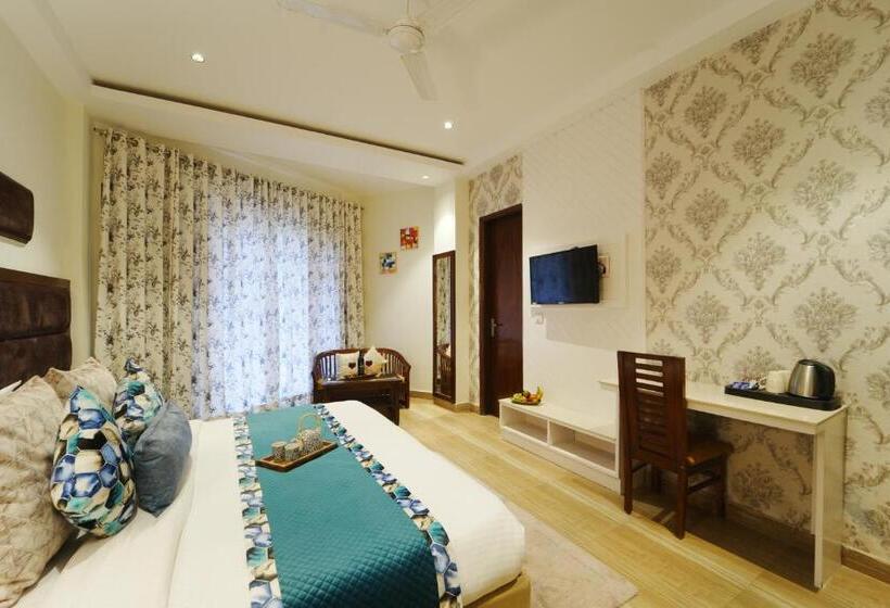 Отель Sonam Plaza